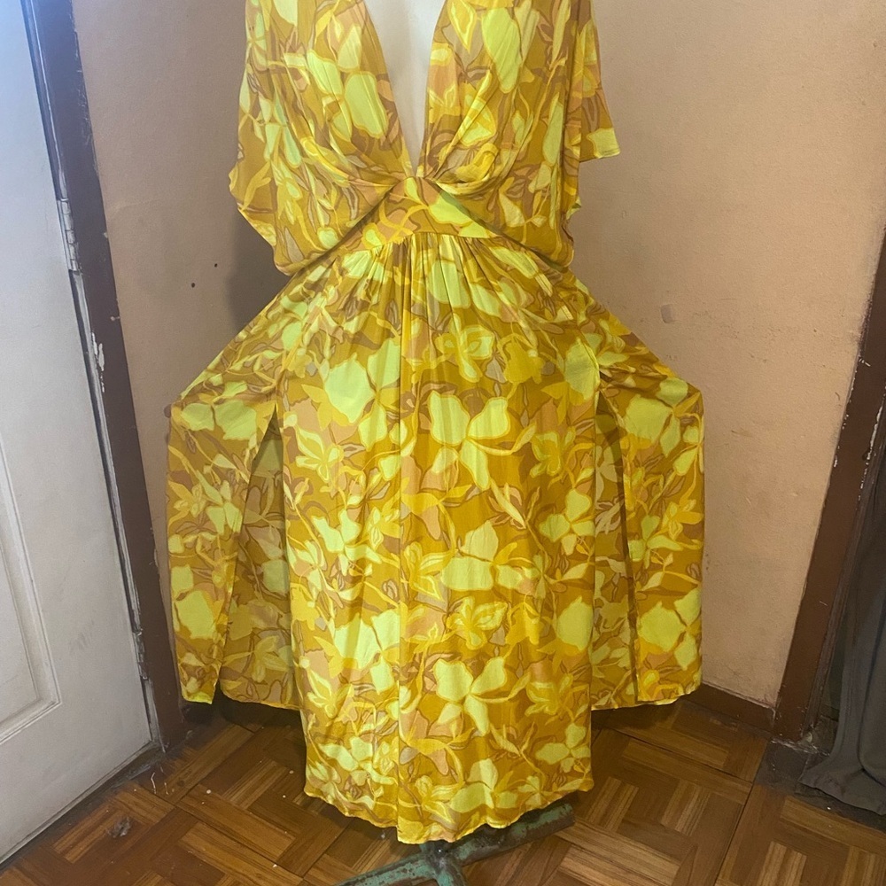 Olivaceous Yellow Green Wrap Sundress - Picture 7 of 10